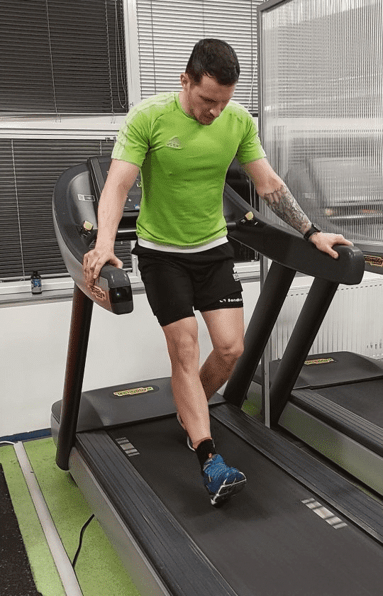 Why You Should Be Walking Backwards On A Treadmill FitDominium