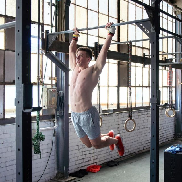 Michael Kirkland Doing Pull-ups